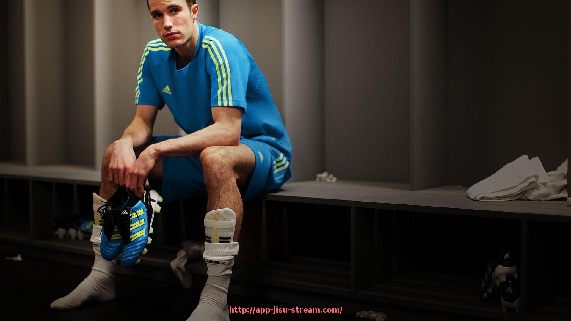 极速直播-英超联赛对本土球员的最低注册比例政策说明